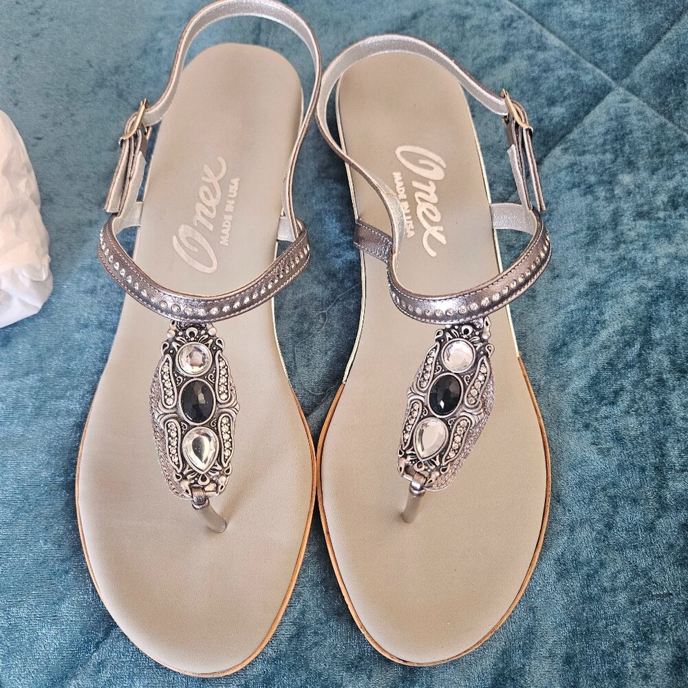 Brand New ONEX Women's Sidney Sandal Pewter Leather Size 11